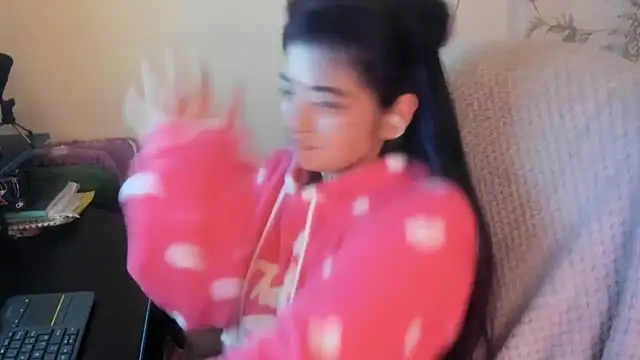 Sammysammy  online show from 12-22-25, 08:47