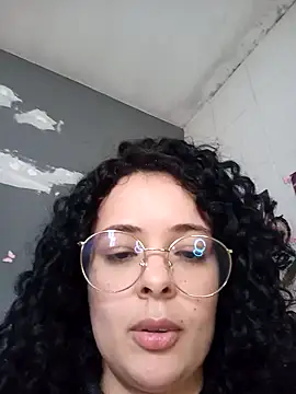 Snapshot of NinaSweet2 chatting on 09-16-25, 03:57 NinaSweet2 online show from 09-16-25, 03:57