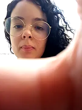 Snapshot of NinaSweet2 chatting on 01-21-25, 05:20 NinaSweet2 online show from 01-21-25, 05:20