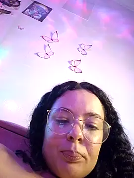 Snapshot of NinaSweet2 chatting on 01-04-25, 06:41 NinaSweet2 online show from 01-04-25, 06:41