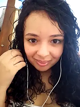 Snapshot of NinaSweet2 chatting on 03-07-25, 07:49 NinaSweet2 online show from 03-07-25, 07:49