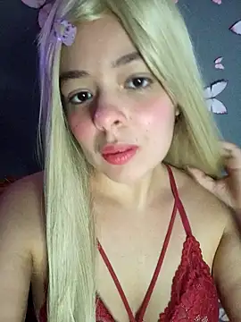 Snapshot of NinaSweet2 chatting on 01-20-25, 04:10 NinaSweet2 online show from 01-20-25, 04:10