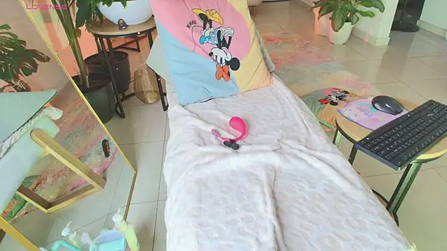 erotik lady online show from 09-18-25, 04:37