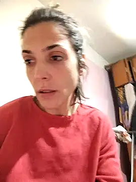 Snapshot of JoLeNe27 chatting on 03-18-26, 05:58 JoLeNe27 online show from 03-18-26, 05:58