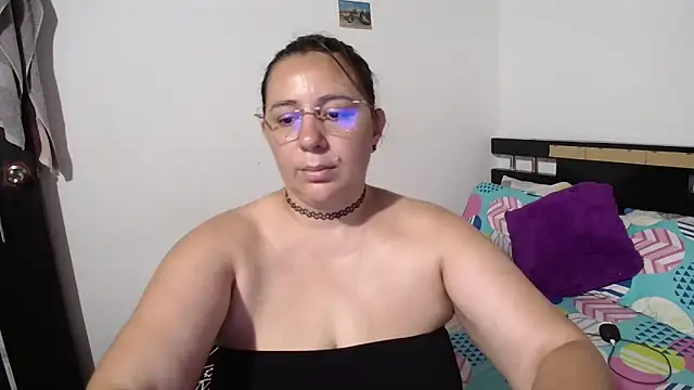 Snapshot of sexxy_ticki chatting on 09-17-25, 10:01 sexxy ticki online show from 09-17-25, 10:01