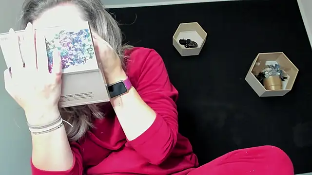 Alesys69 online show from 10-27-25, 11:49