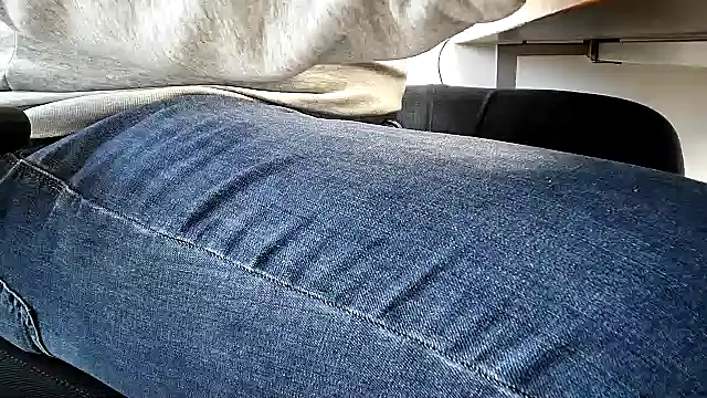 69bezfleku online show from 02-12-25, 07:13