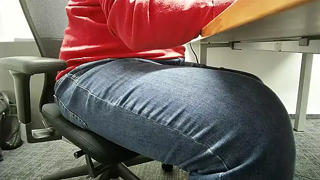 69bezfleku online show from 02-10-25, 04:25