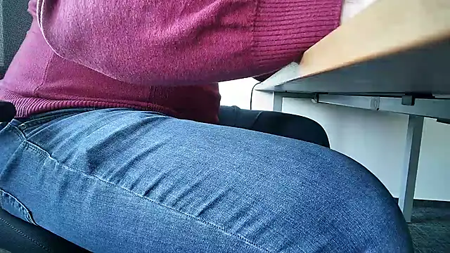 69bezfleku online show from 03-06-25, 03:02