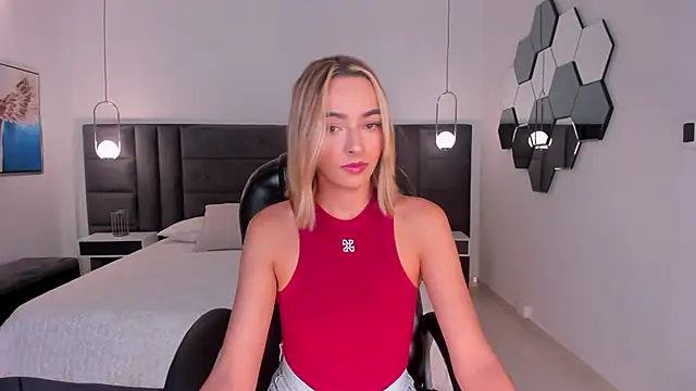 Snapshot of MelissaMoore_ chatting on 05-28-26, 10:11 MelissaMoore online show from 05-28-26, 10:11