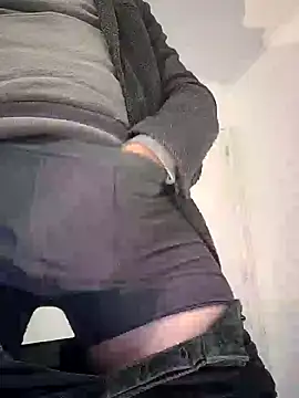 papiculo86 online show from 12-26-24, 03:10