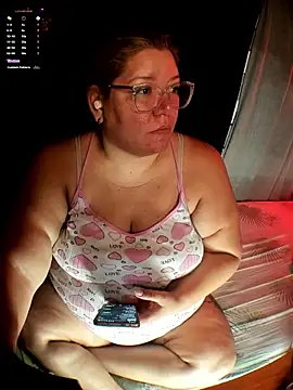 Snapshot of Johana_bbw chatting on 08-06-26, 04:57 Johana bbw online show from 08-06-26, 04:57