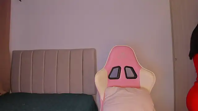 isa bunny online show from 04-17-26, 04:48