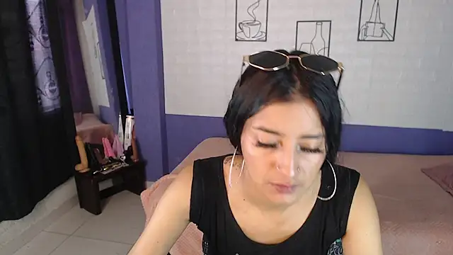 skinny Yizz online show from 05-12-26, 06:58