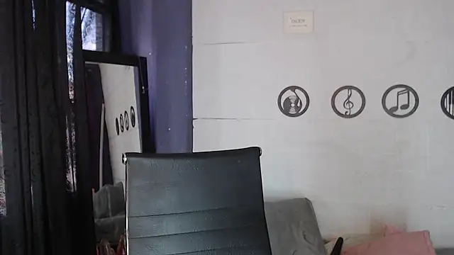 skinny Yizz online show from 07-13-26, 09:36