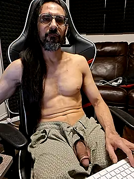 Youreherewithme online show from 05-18-26, 12:11