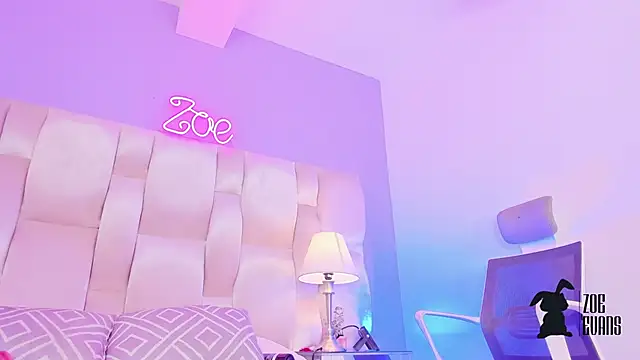 Zoe Evans  online show from 12-02-24, 03:20