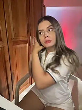Snapshot of Miss_valeriaa chatting on 09-23-25, 02:13 Miss valeriaa online show from 09-23-25, 02:13