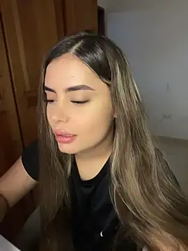 Miss valeriaa online show from 04-26-26, 10:18