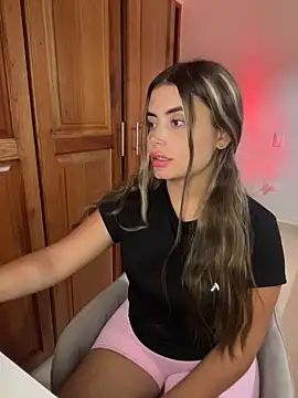 Miss valeriaa online show from 04-02-26, 07:42