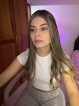 Snapshot of Miss_valeriaa chatting on 02-28-25, 03:37 Miss valeriaa online show from 02-28-25, 03:37
