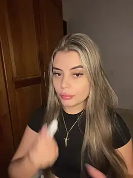 Miss valeriaa online show from 05-21-26, 02:47