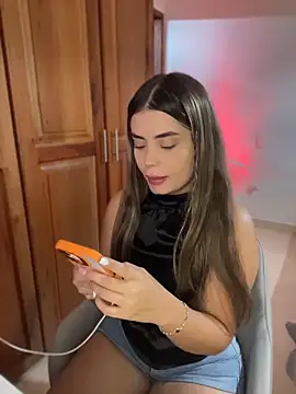 Miss valeriaa online show from 04-21-26, 04:13