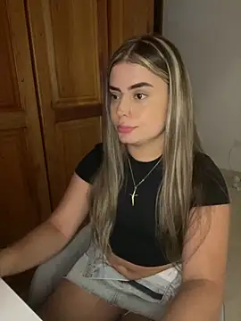 Miss valeriaa online show from 11-26-25, 10:43