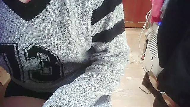 Snapshot of cindy01113520 chatting on 03-17-25, 06:00 cindy01113520 online show from 03-17-25, 06:00