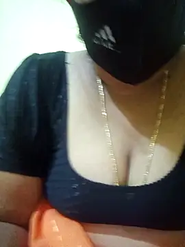 Snapshot of teddy-143 chatting on 09-28-25, 06:15 teddy-143 online show from 09-28-25, 06:15