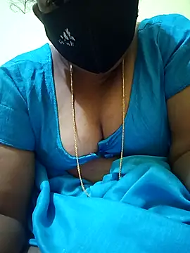 Snapshot of teddy-143 chatting on 10-15-25, 05:32 teddy-143 online show from 10-15-25, 05:32