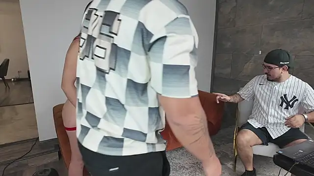 Bellapazzia online show from 02-14-26, 05:35