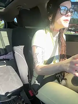 BlaizeyBBy online show from 10-07-25, 10:33