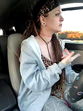 BlaizeyBBy online show from 12-18-25, 12:27