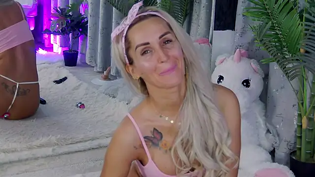 IsabelleEthan online show from 07-08-26, 12:46