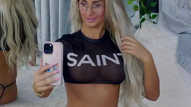 IsabelleEthan online show from 11-17-25, 02:15