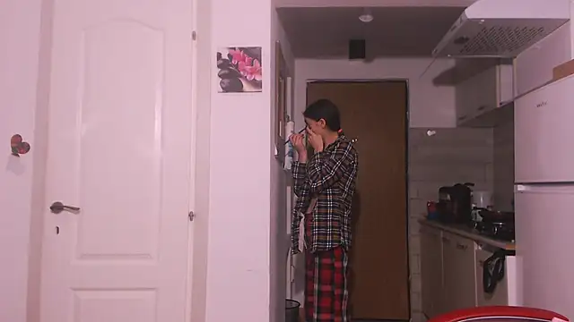 simyhvn online show from 12-16-25, 06:06