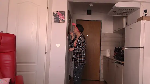 simyhvn online show from 04-14-26, 08:19