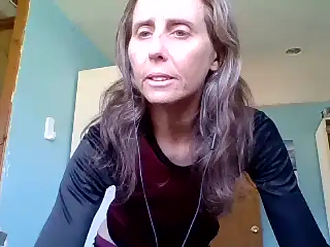 Snapshot of SexyRach75 chatting on 06-20-26, 02:33 SexyRach75 online show from 06-20-26, 02:33