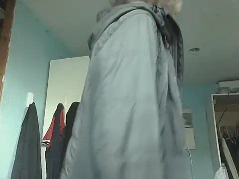 Snapshot of SexyRach75 chatting on 10-13-25, 03:02 SexyRach75 online show from 10-13-25, 03:02