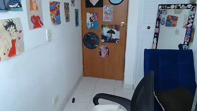 soynanabela28 online show from 06-13-26, 03:43