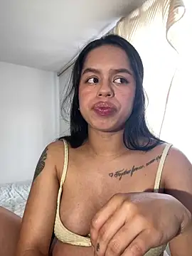 xlovelygirlx online show from 10-24-25, 06:07