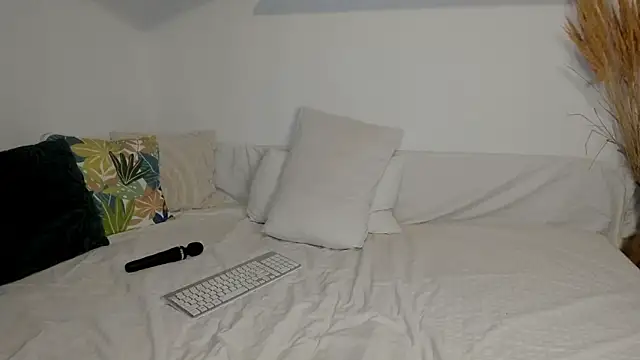 Jadore able online show from 02-05-26, 02:40