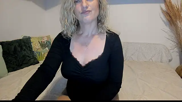 Jadore able online show from 11-20-25, 03:07