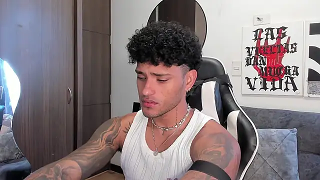 Alessandro Vanni online show from 12-19-25, 02:41