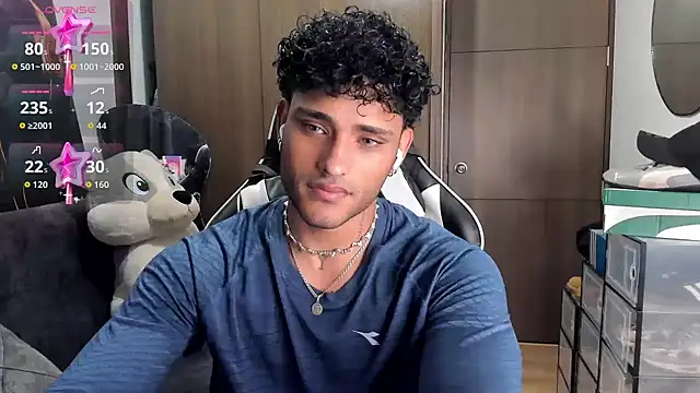 Alessandro Vanni online show from 10-26-25, 01:39