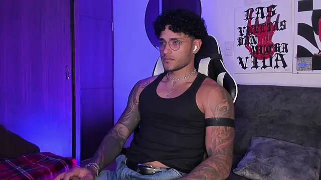 Alessandro Vanni online show from 03-18-26, 02:37