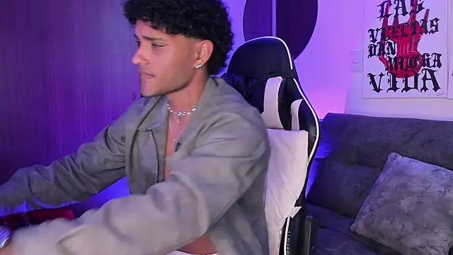 Alessandro Vanni online show from 04-13-26, 09:30