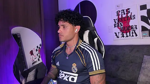 Alessandro Vanni online show from 03-11-26, 02:38