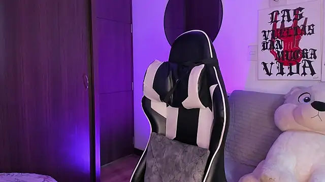 Alessandro Vanni online show from 06-29-26, 01:44